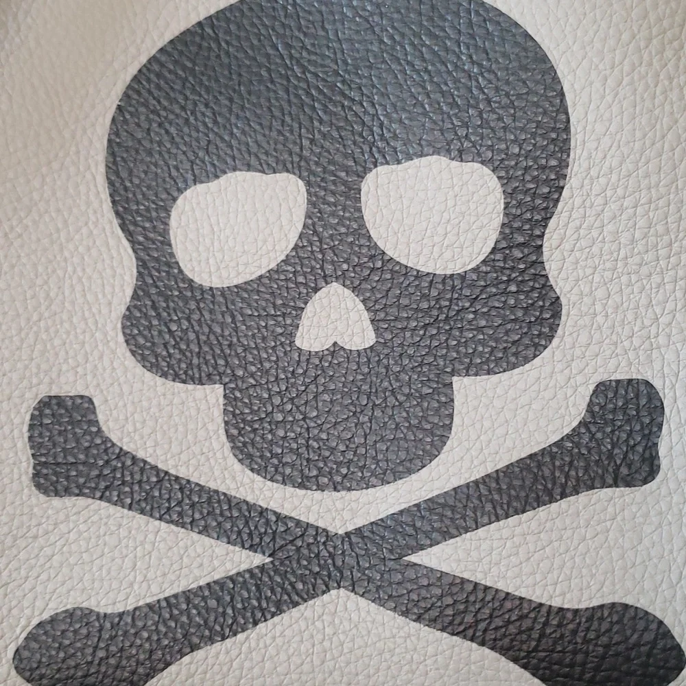 BOTKIER HTF Rare Skull and Crossbones Tote - Picture 2 of 14